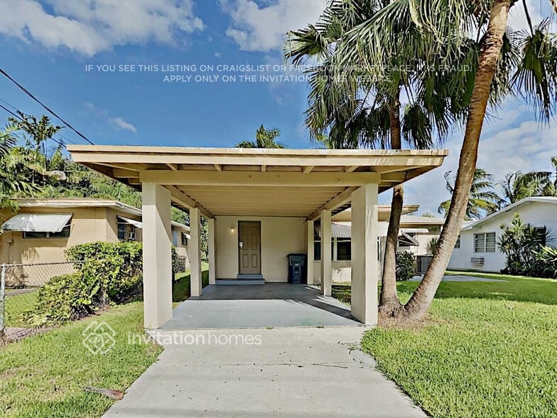 Building Photo - 1008 N Park Rd
