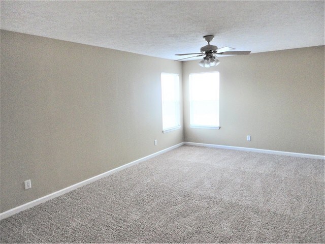 Building Photo - 1362 Blue Ridge Ln
