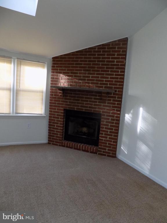 Building Photo - 3168 Middle Creek Rd