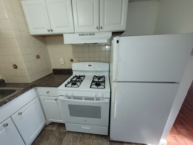 Building Photo - 776 NY-284