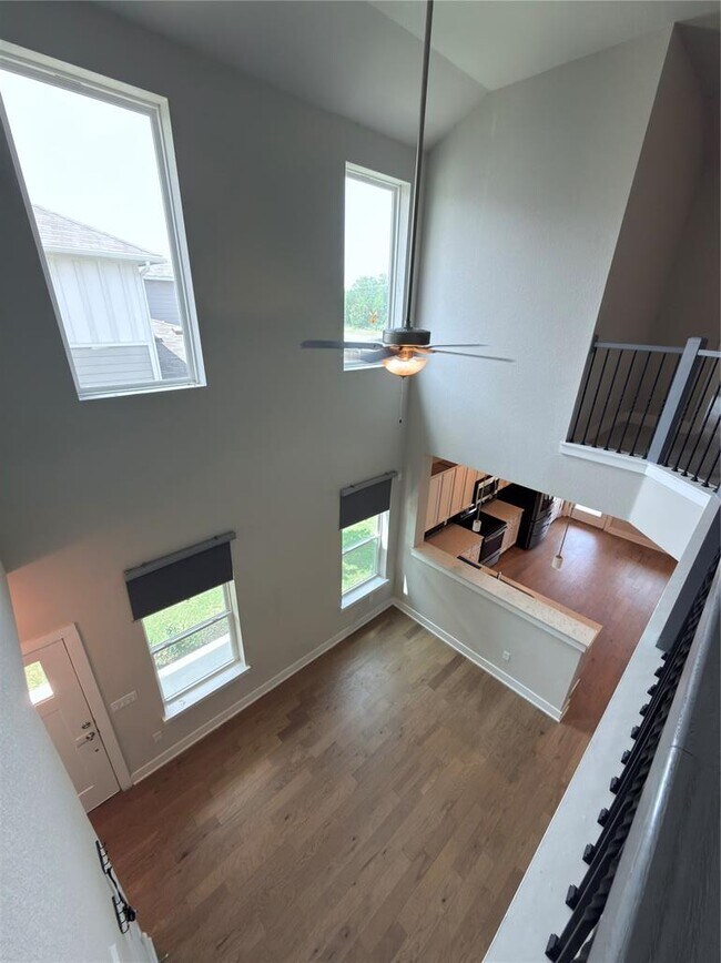 Building Photo - 11216 Gadsen Ln