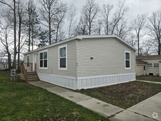 Building Photo - 61 S Whispering Ln