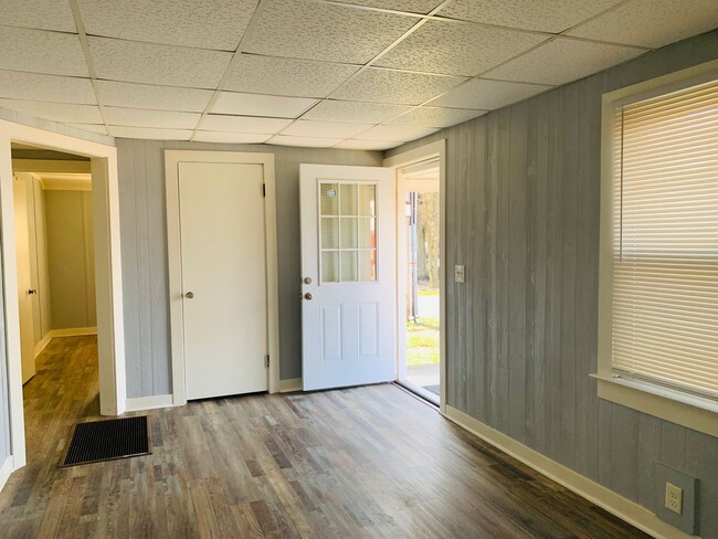 Primary Photo - 2 Bedroom House