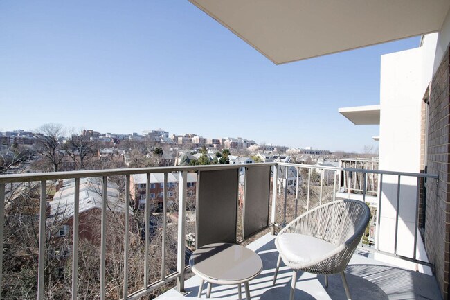 Building Photo - 2525 10th St N