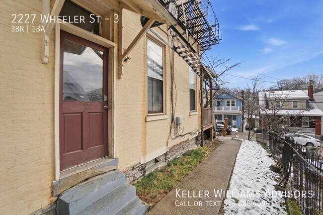 Building Photo - 2227 Wheeler St