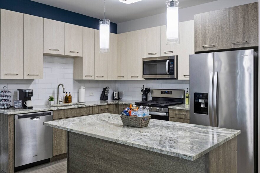 Building Photo - 28294 Ferry Rd