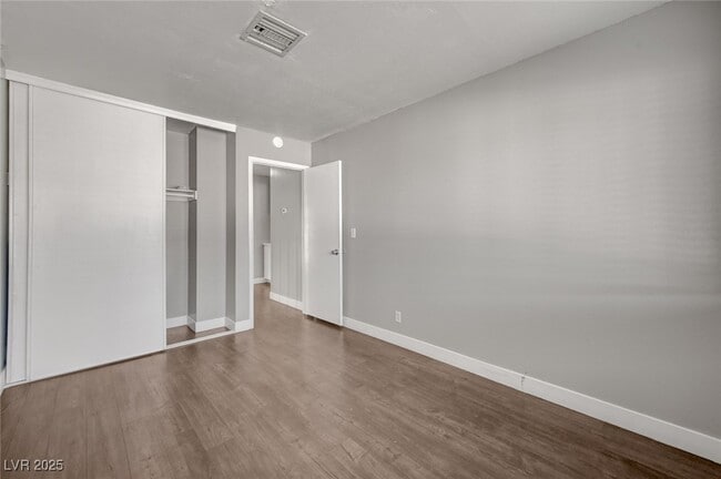 Building Photo - 4339 Spencer St