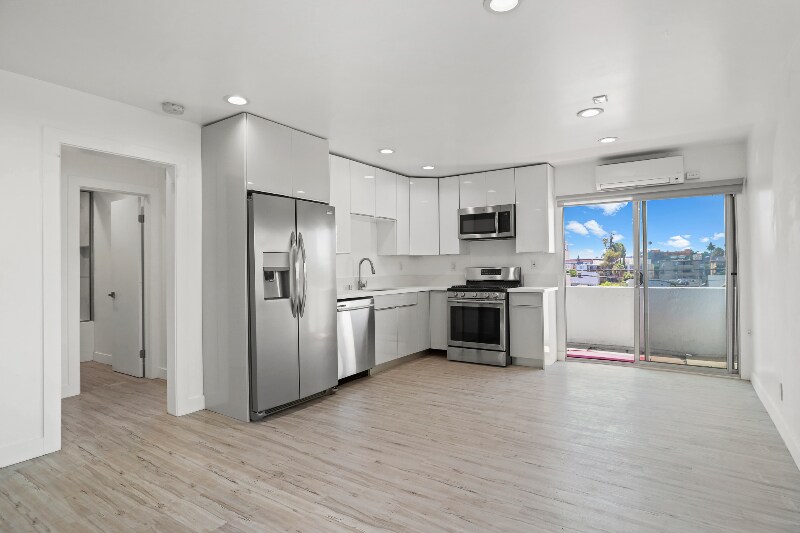 Building Photo - 249 S Coronado St