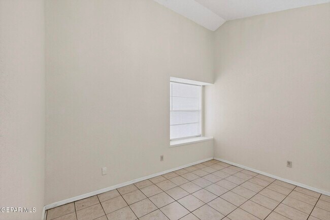 Building Photo - 11455 Sundrop Ct