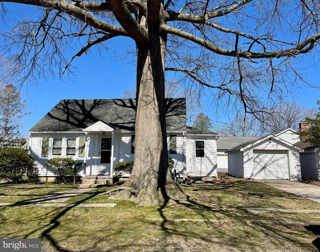 Building Photo - 9 NE 7th St