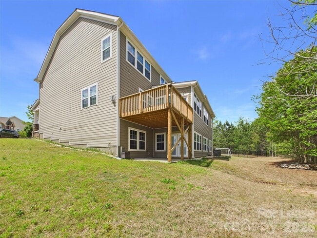 Building Photo - 1379 Corey Cabin Ct