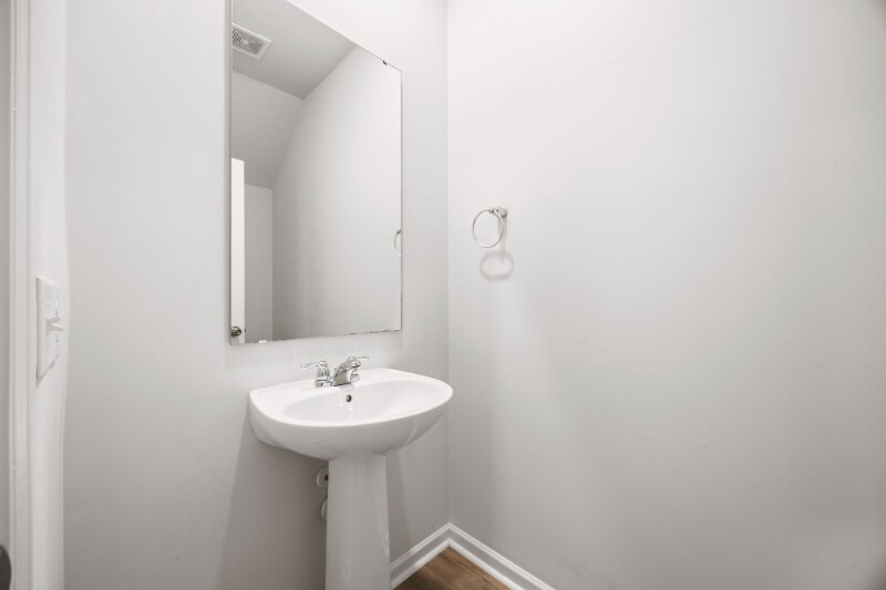 Building Photo - 367 Matuskovic Dr
