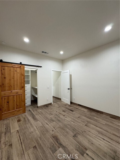 Building Photo - 122 E Brookdale Pl