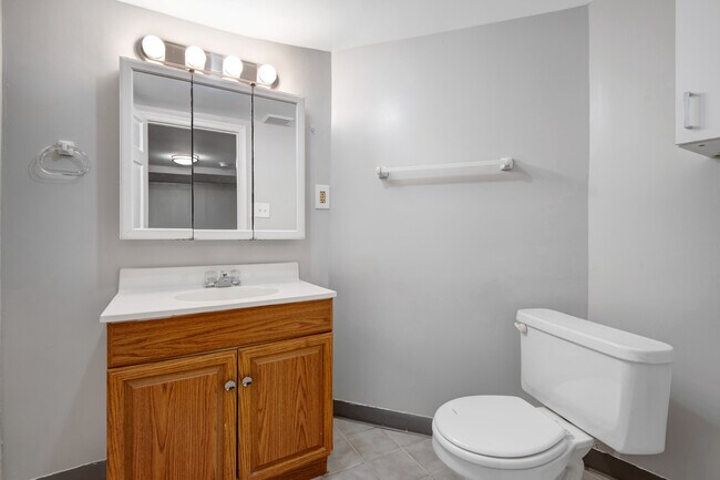 Building Photo - 739 Morton St NW