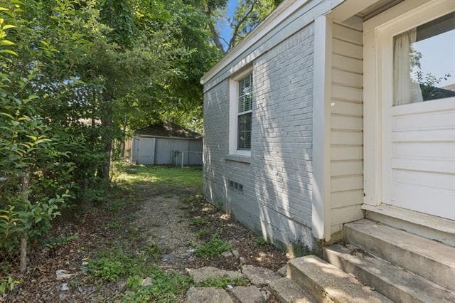 Building Photo - 2422 Roanoke Ave