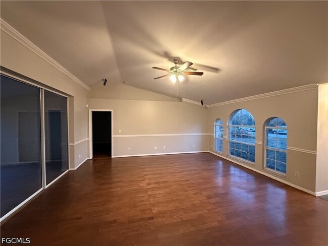 Building Photo - 1713 SW 10th Pl