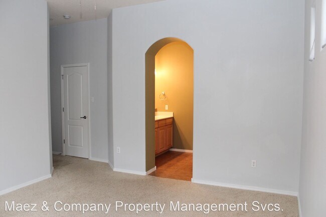 Building Photo - 2 br, 2 bath House - 4528 - C Santa Elena