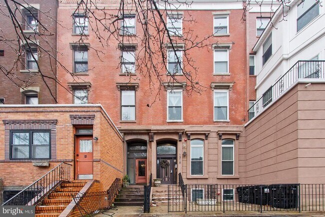 Building Photo - 1320 S Broad St