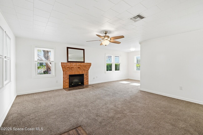 Building Photo - 102 South St