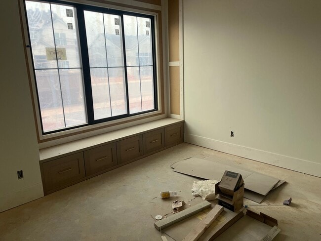 Building Photo - Awesome single story with 4 beds 4 baths and RV garage.