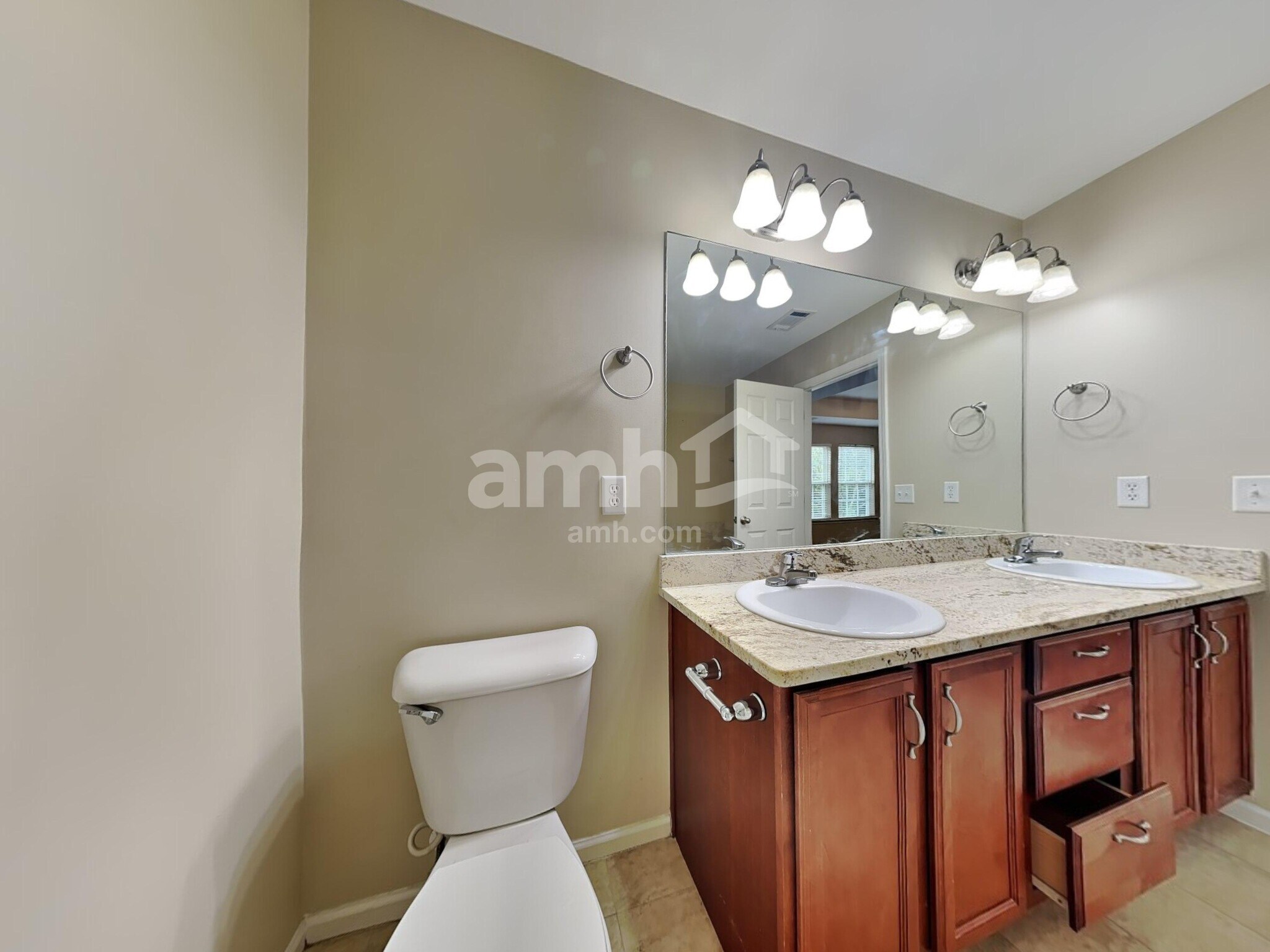 Building Photo - 412 Flint Dr