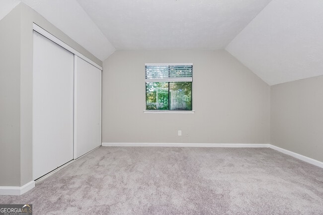 Building Photo - 144 Fairview Dr