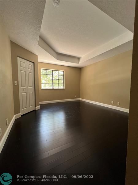 Building Photo - 4146 Forest Dr