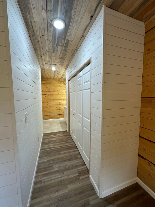 Building Photo - New Construction Log Home | 2 bedroom | 2.5 bathrooms