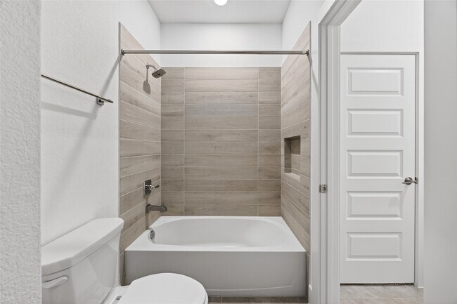 Building Photo - 32018 Crested Knl Ct