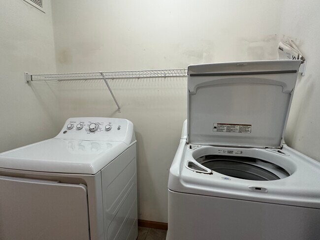 Building Photo - 4880 149th St N