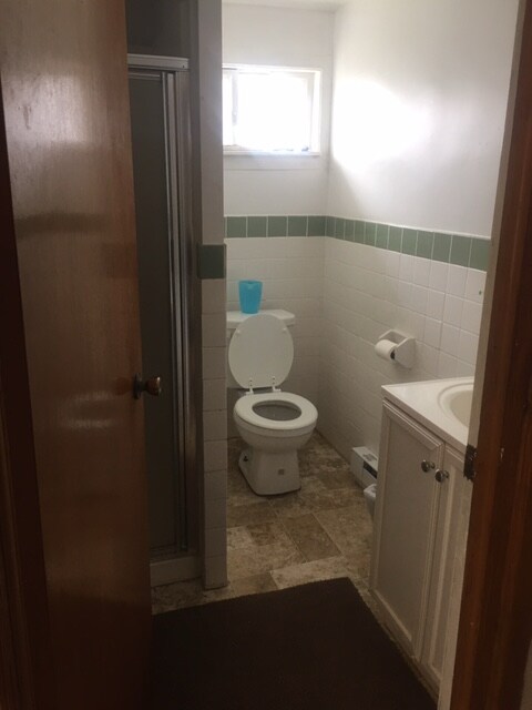 Building Photo - 7xx W Maple Ave