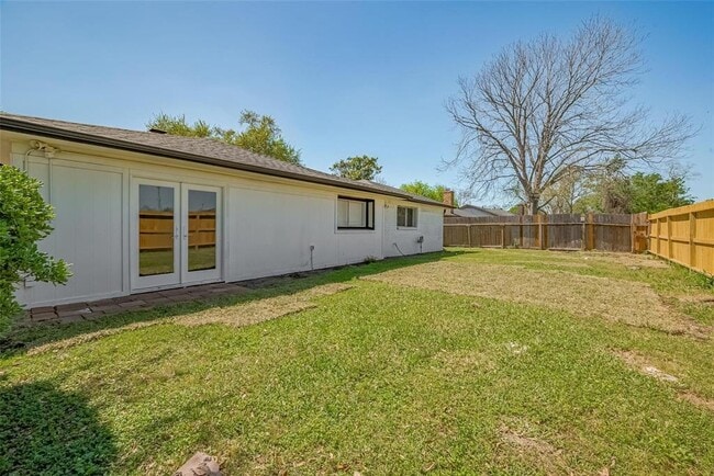 Building Photo - 6219 Canada Dr