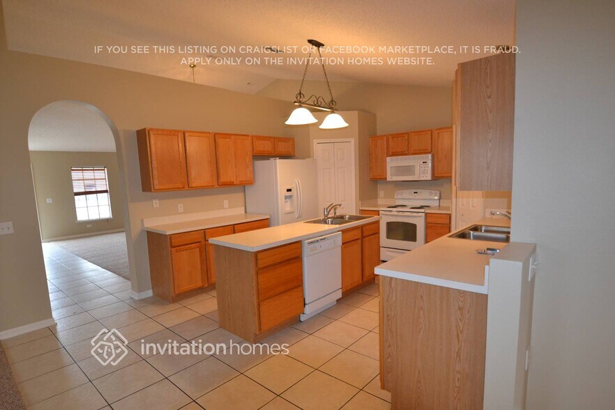 Building Photo - 571 Fort Smith Blvd