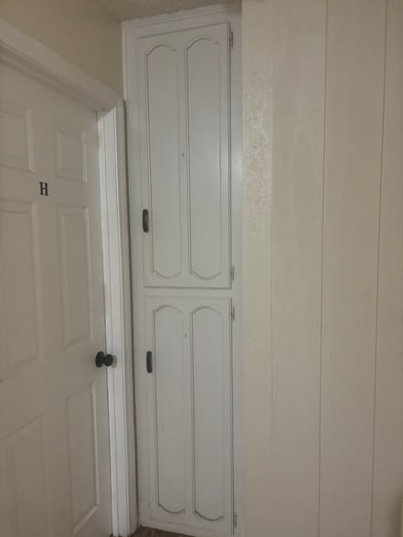 Building Photo - 21355 Webster Ave