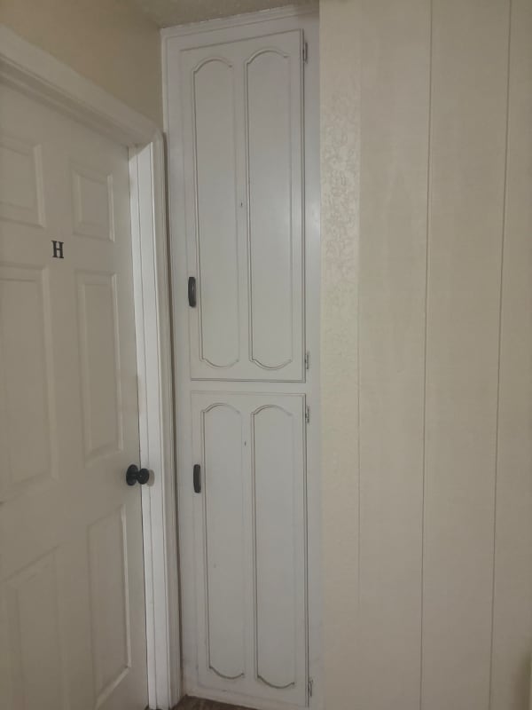 Building Photo - 21355 Webster Ave