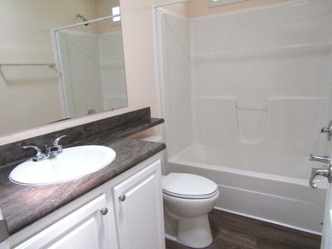 Building Photo - 37 Jurua Ct