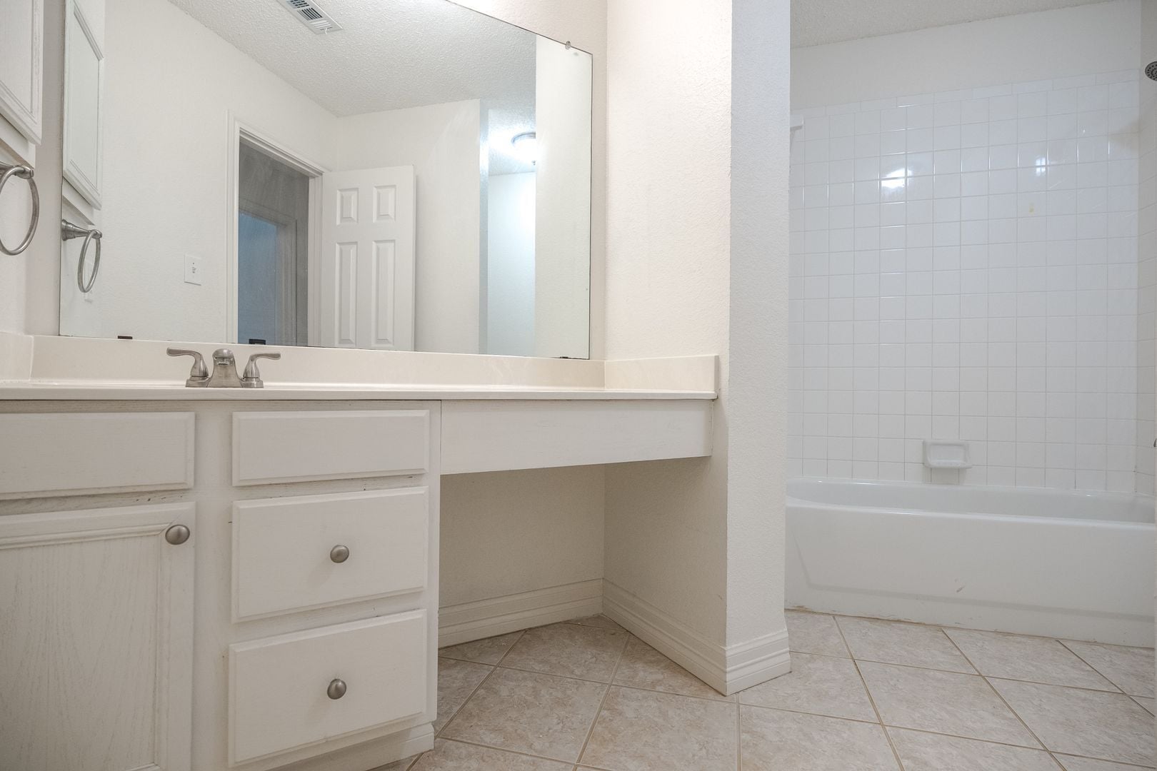 Building Photo - 6410 Nottoway Ct