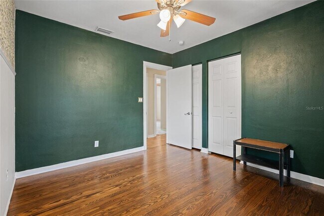 Building Photo - 4625 3rd Ave S