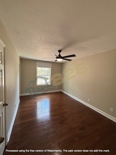 Building Photo - 201 Camellia Way