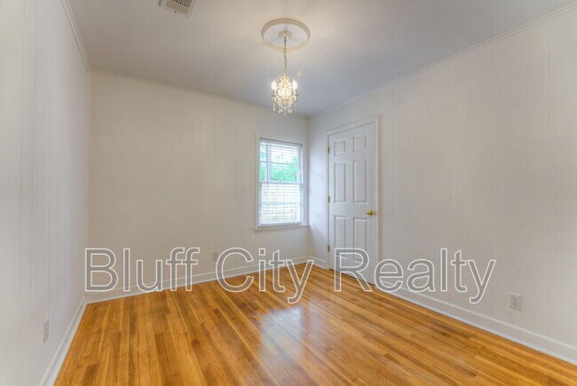 Building Photo - 4560 Boyce Rd