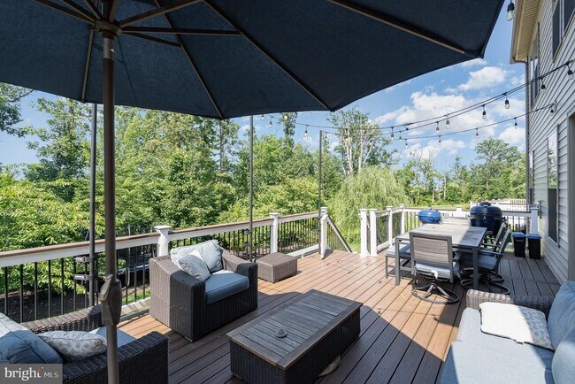 Building Photo - 24846 Somerby Dr