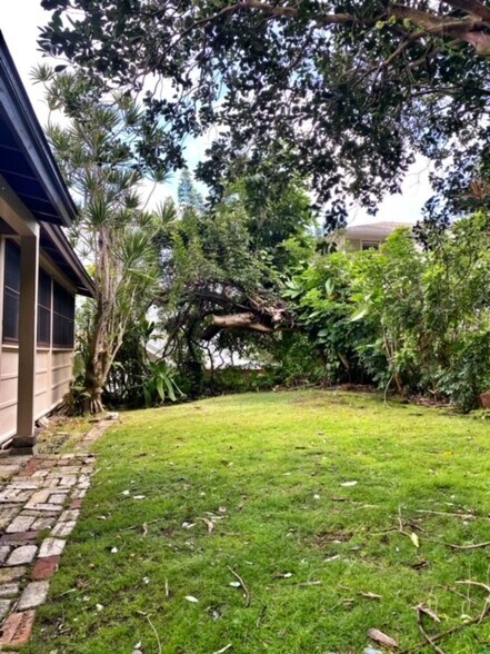 Building Photo - 2886 Komaia Pl