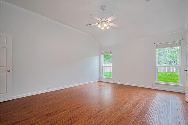 Building Photo - 11042 Sentry Ct