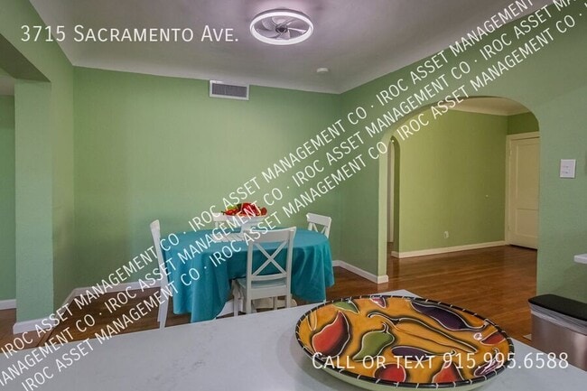 Building Photo - 3715 Sacramento Ave