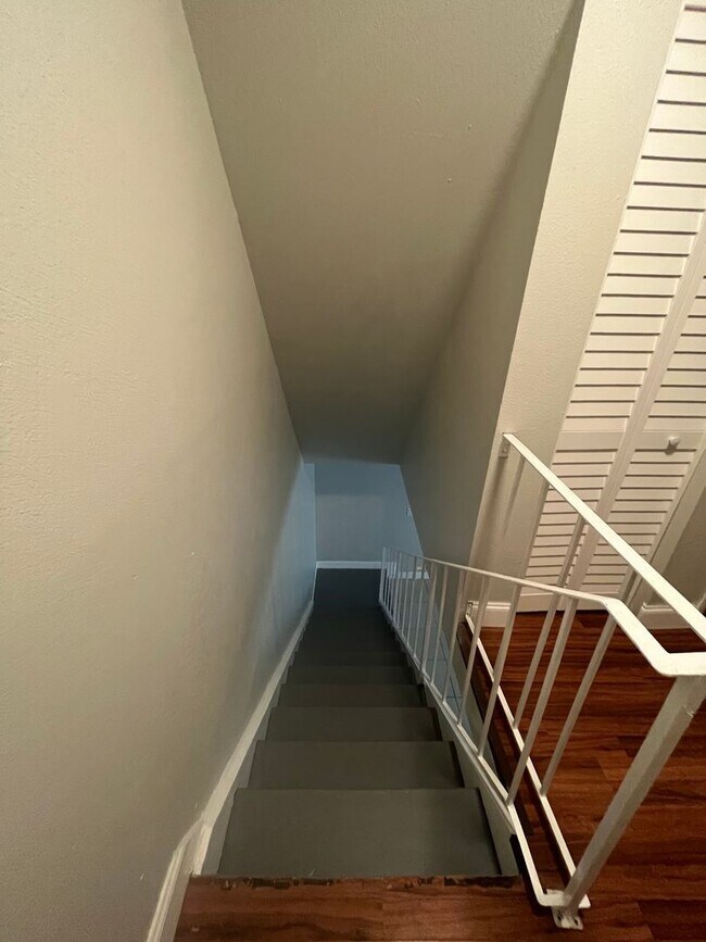 Building Photo - 2 br, 1 bath House - 800 W TIFFANY DRIVE #3