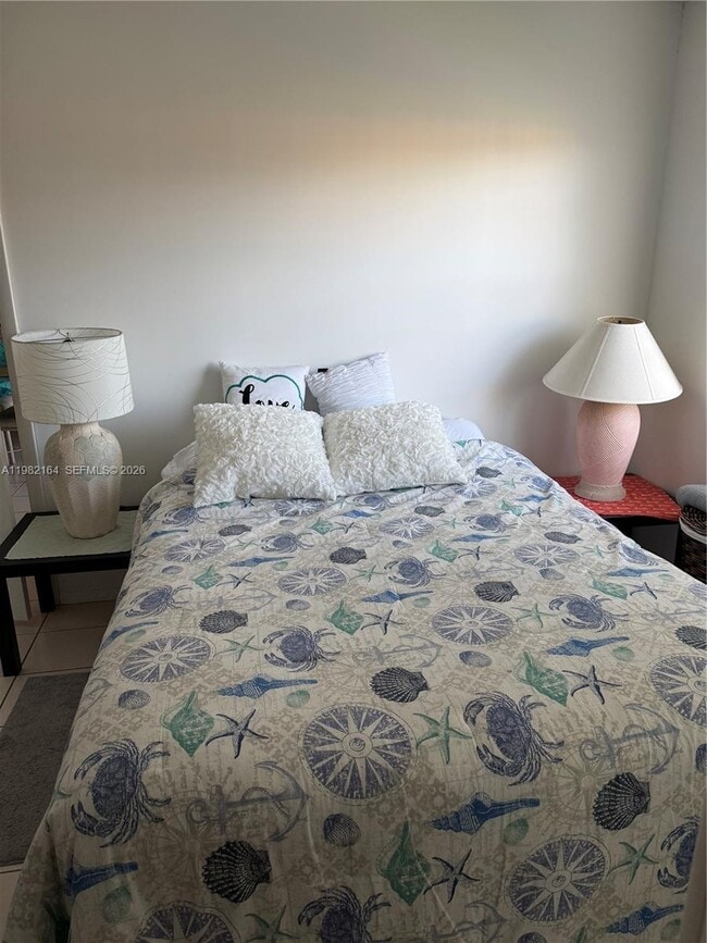 Building Photo - 169 Lake Carol Dr