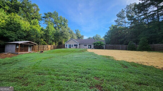 Building Photo - 135 Riverside Ct