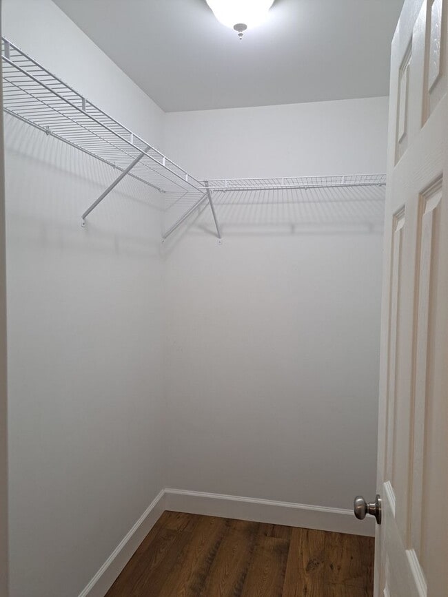 Building Photo - 151 Oyster Ln