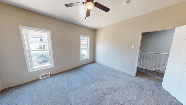Building Photo - 33 Westminster Ave