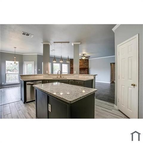 Building Photo - 1311 Joshua Pl